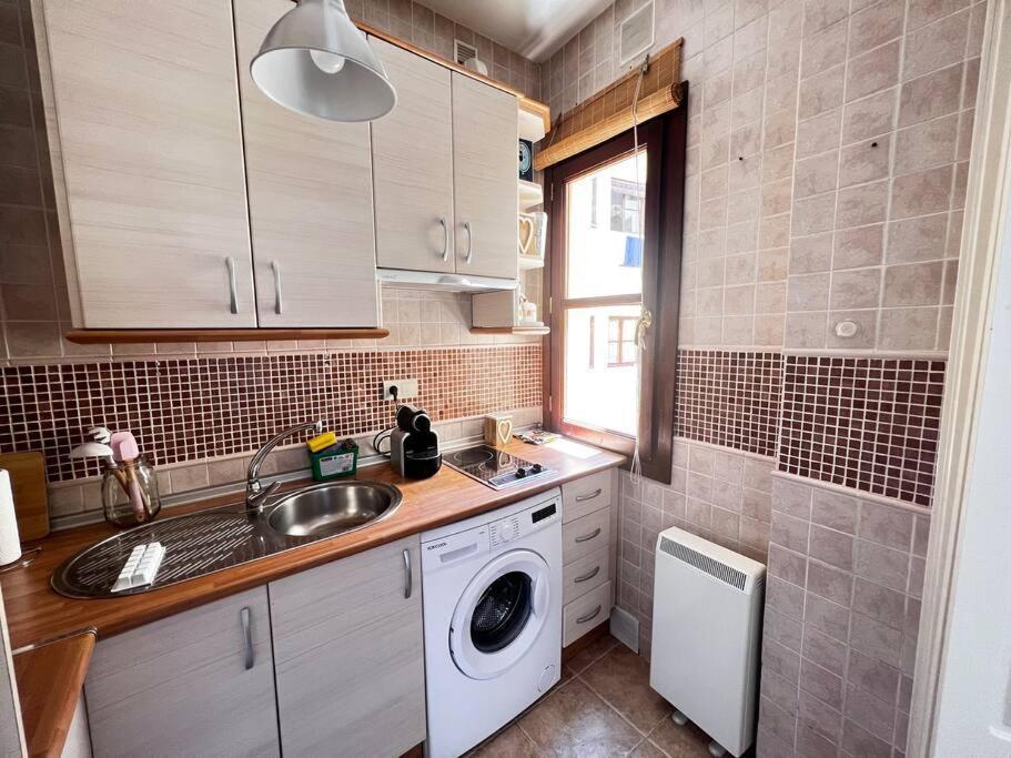Apartamento Muy Centrico En Granada Exterior photo