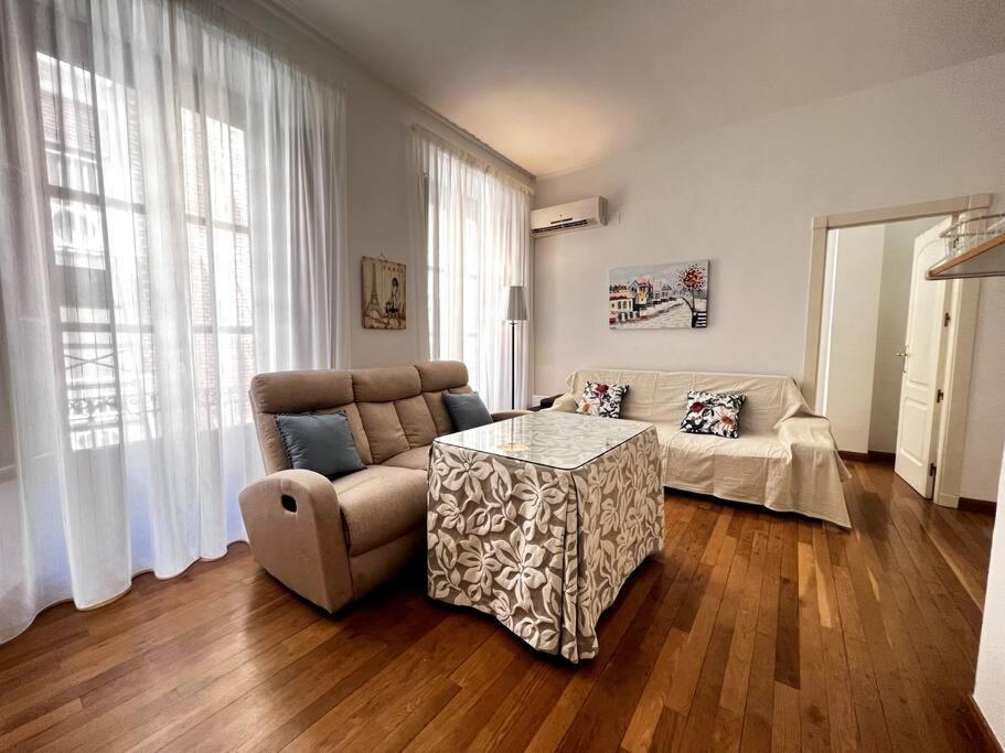 Apartamento Muy Centrico En Granada Exterior photo