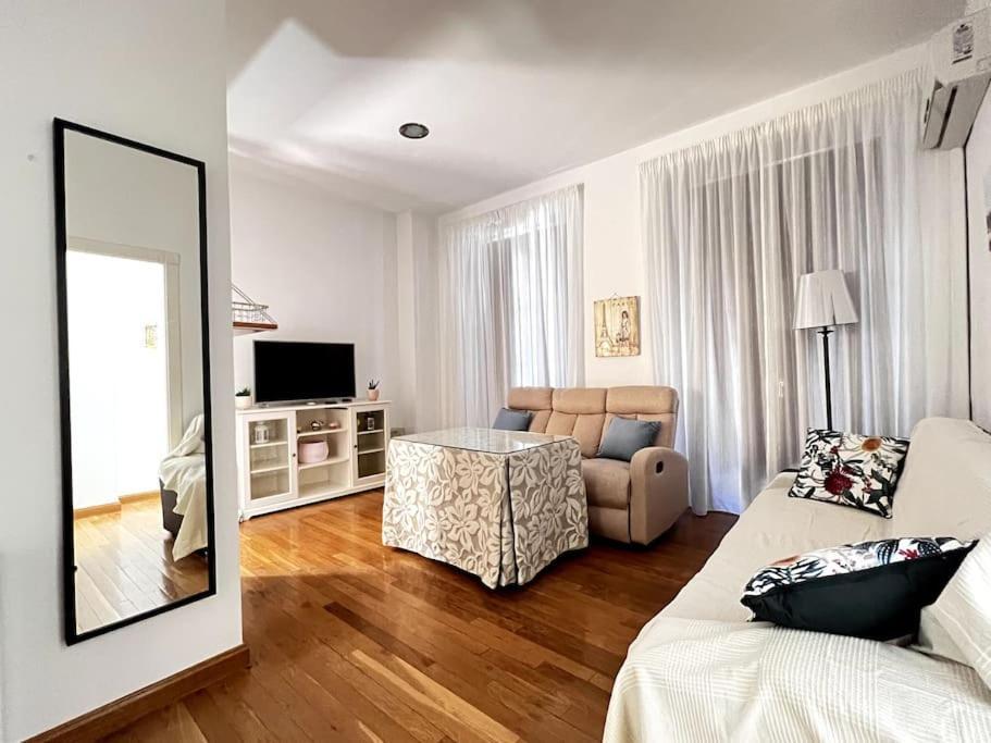 Apartamento Muy Centrico En Granada Exterior photo